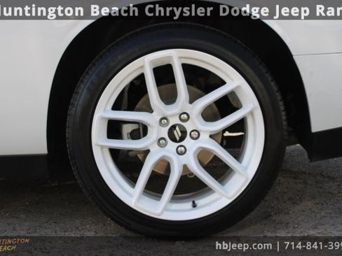 Used 2021 Dodge Challenger GT image 6