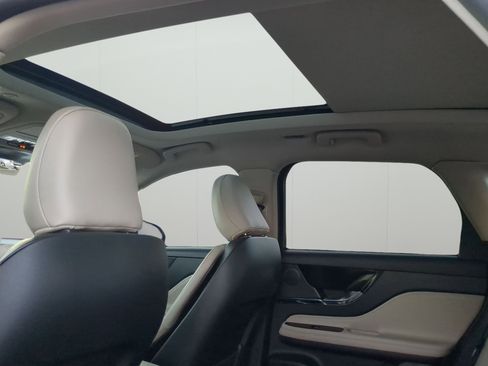 New 2026 Lincoln Corsair Reserve FWD image 21