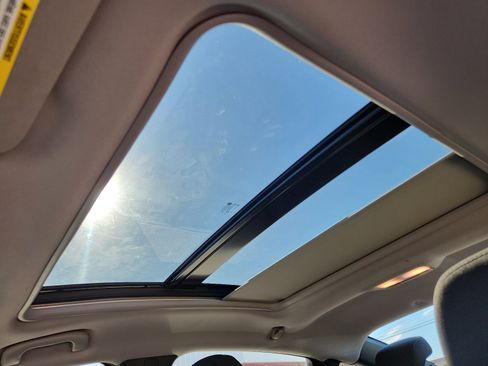 Used 2024 Chevrolet Malibu LT image 19