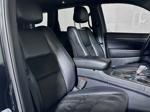 Used 2021 Jeep Grand Cherokee Laredo X image 27