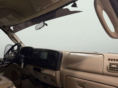 Used 2005 Ford F250 XL image 23