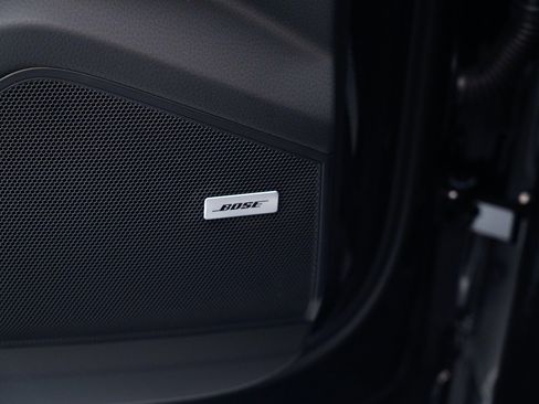 Certified 2026 Porsche Cayenne AWD/4WD image 24