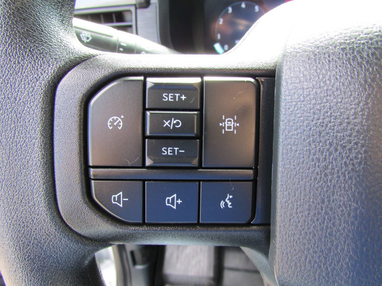Used 2025 Ford F150 STX w/ STX Black Appearance Package AWD/4WD image 28