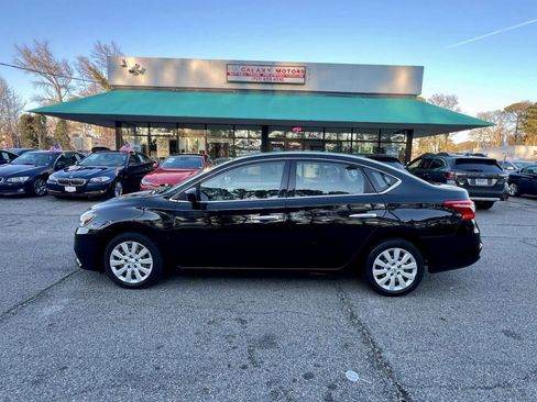 Used 2018 Nissan Sentra S image 7