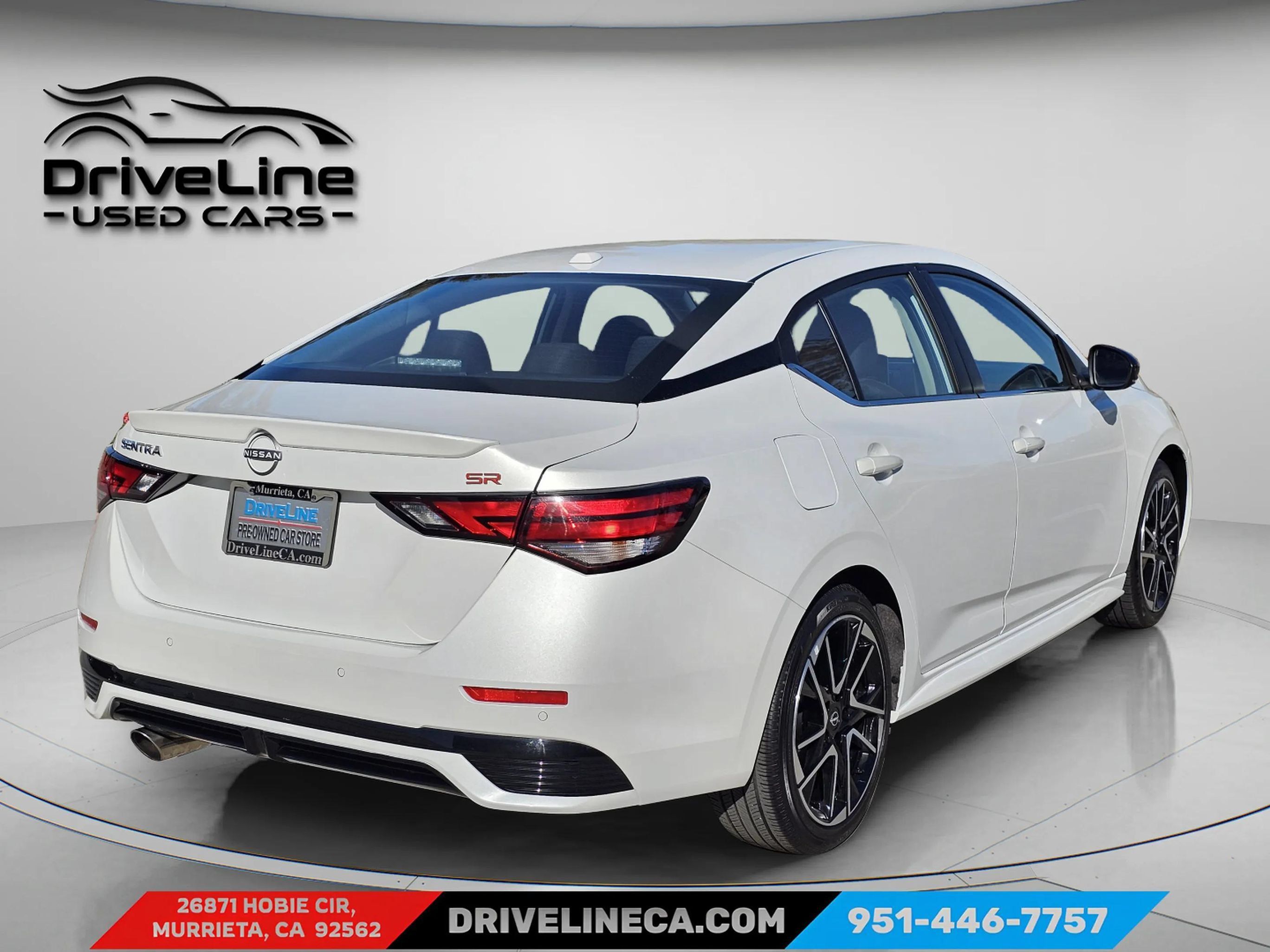Used 2025 Nissan Sentra SR FWD image 12