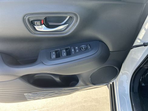New 2026 Honda HR-V LX image 15
