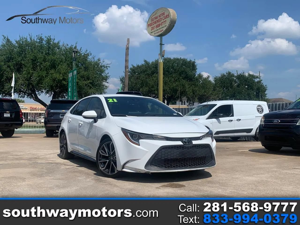 Used 2021 Toyota Corolla SE FWD image 1