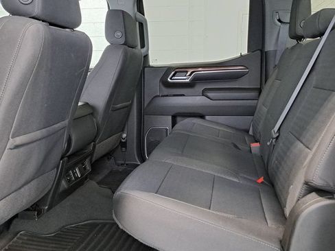 Used 2022 Chevrolet Silverado 1500 LT AWD/4WD image 23