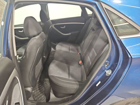 Used 2016 Hyundai Elantra GT FWD image 23