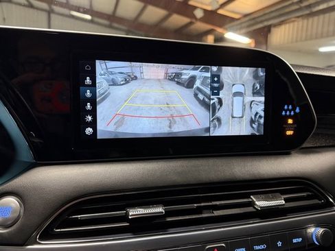 Used 2022 Hyundai Palisade Calligraphy image 19