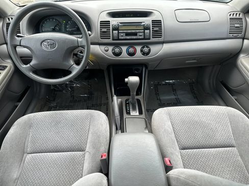 Used 2003 Toyota Camry LE FWD image 12