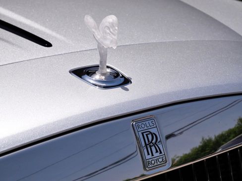 Certified 2021 Rolls-Royce Dawn RWD image 6