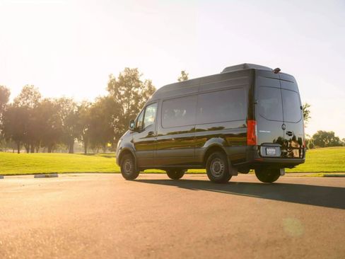 Used 2019 Mercedes-Benz Sprinter 2500 image 26