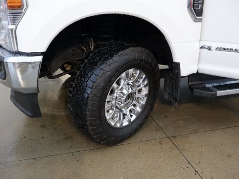 Used 2022 Ford F350 XLT w/ XLT Premium Package image 39