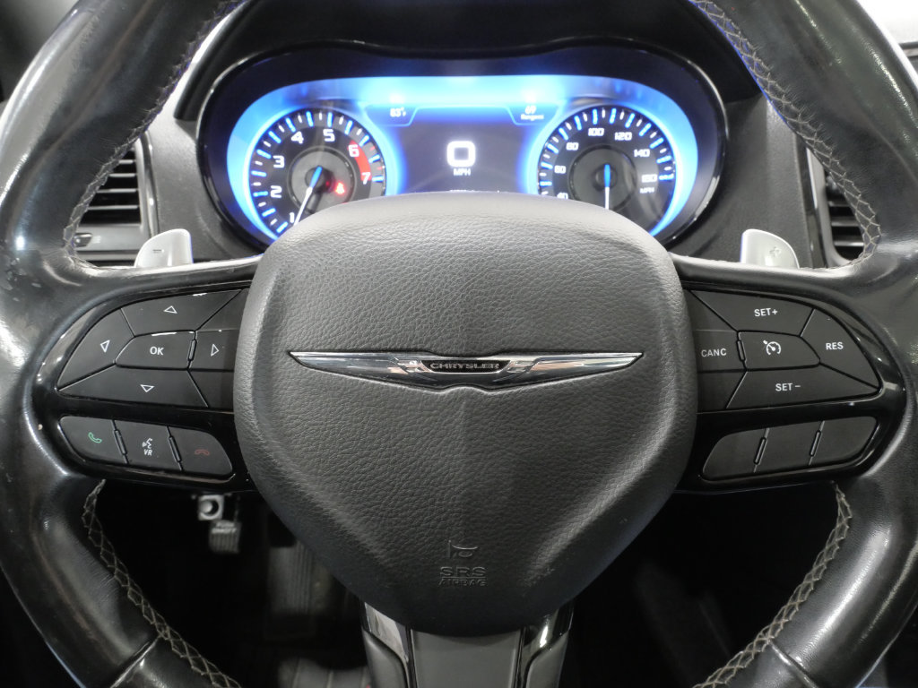 Used 2020 Chrysler 300 S RWD image 17