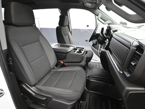 Used 2024 GMC Sierra 3500 SLE w/ SLE Convenience Package image 48