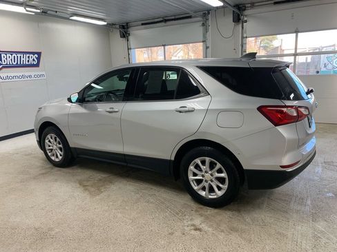 Used 2020 Chevrolet Equinox LT image 3