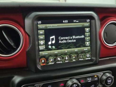 Used 2023 Jeep Gladiator Rubicon w/ Trailer Tow Package AWD/4WD image 27