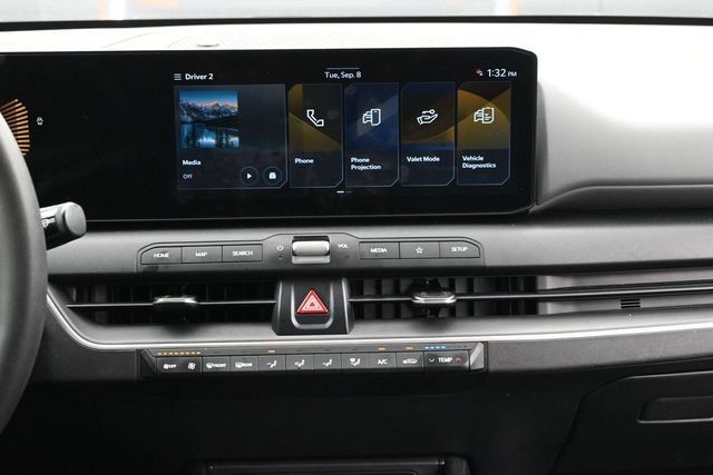 Used 2025 Kia K4 FWD image 11