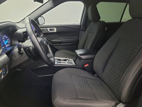 Used 2020 Ford Explorer XLT RWD image 17