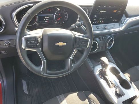 Certified 2024 Chevrolet Blazer LT w/ Convenience Package FWD image 18