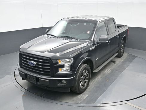 Used 2017 Ford F150 XLT w/ Equipment Group 302A Luxury image 16
