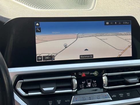 Used 2020 BMW 330i Sedan w/ Convenience Package image 11