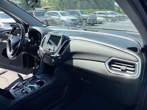 Used 2019 Chevrolet Equinox LT FWD image 28