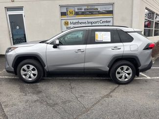 Used 2019 Toyota RAV4 LE w/ All Weather Liner Package video 2
