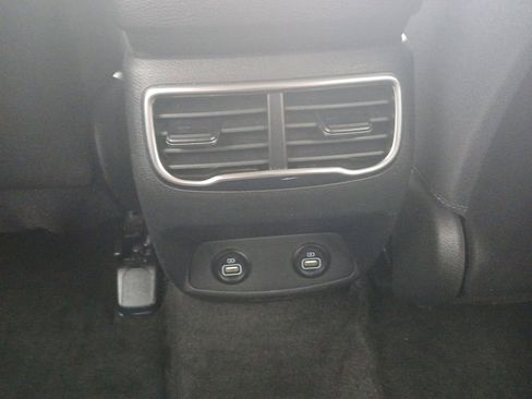 Used 2022 Hyundai Santa Fe SEL image 20