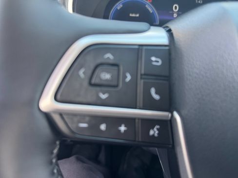 Certified 2026 Toyota Highlander Platinum AWD/4WD image 19