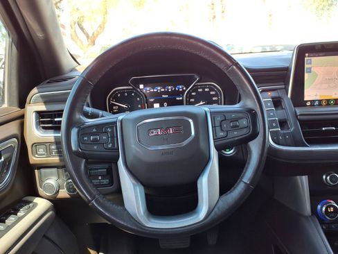 Used 2021 GMC Yukon SLT w/ SLT Luxury Plus Package RWD image 21
