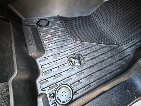 Used 2021 RAM 1500 Big Horn AWD/4WD image 12