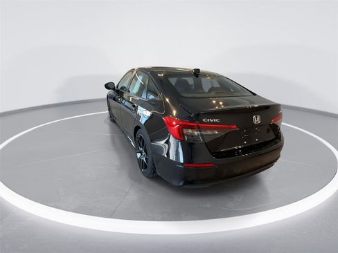 Used 2023 Honda Civic Sport image 7