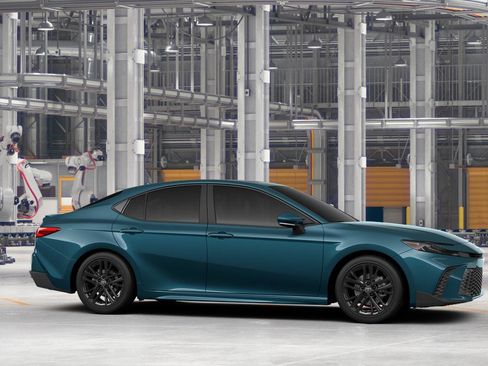 New 2026 Toyota Camry SE FWD image 15