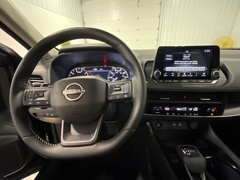 Used 2026 Nissan Rogue SV AWD/4WD image 37