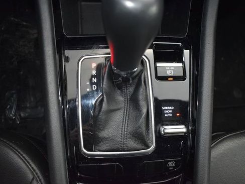 Used 2024 Jeep Compass Limited image 29