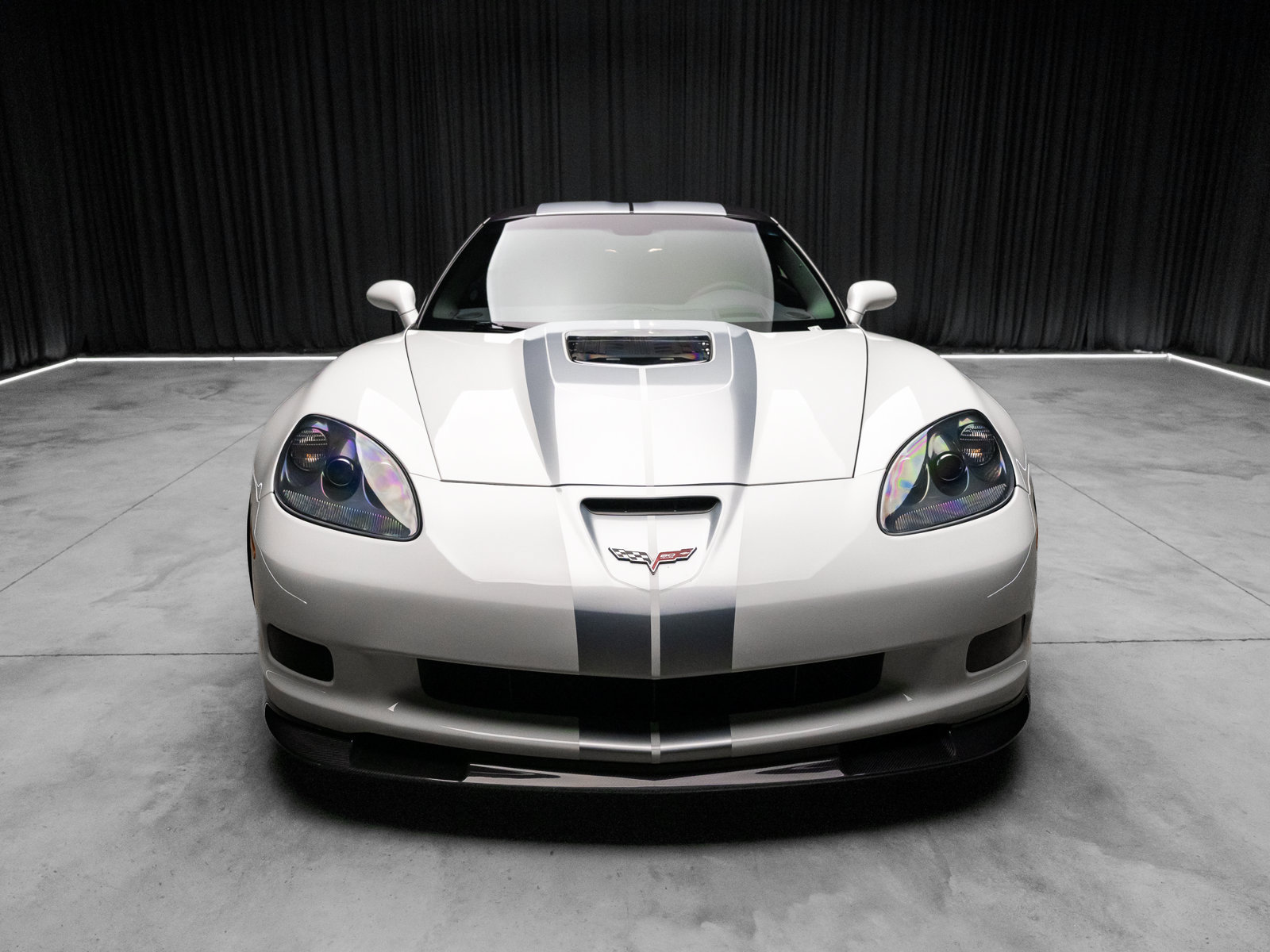 Used 2013 Chevrolet Corvette ZR1 w/ 3ZR Preferred Equipment Group RWD image 9