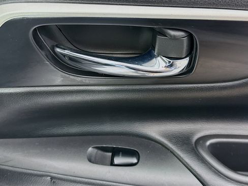 Used 2017 Nissan Altima 2.5 SV image 30