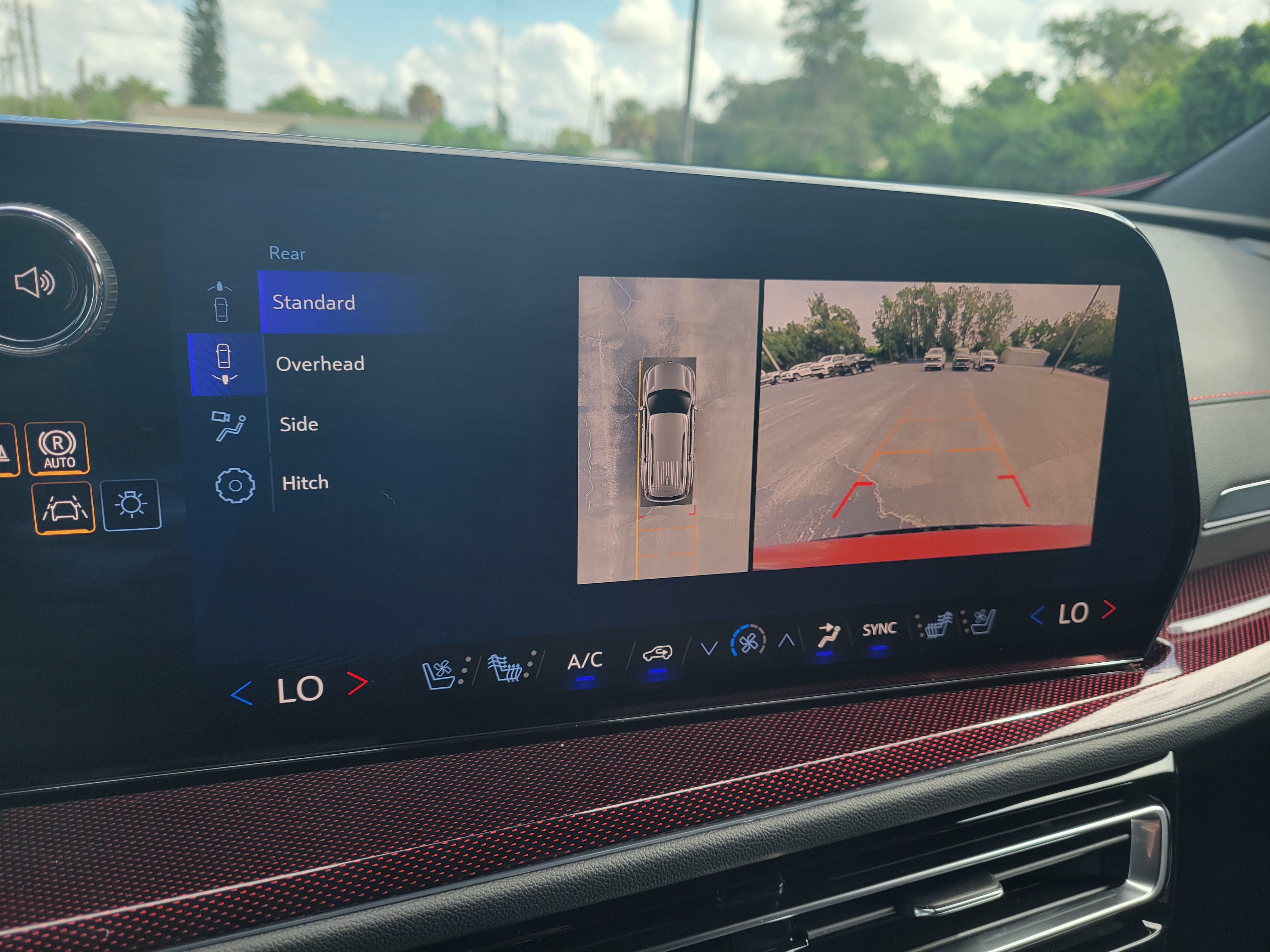 New 2027 Chevrolet Traverse RS w/ LPO, Floor Liner Package FWD image 20