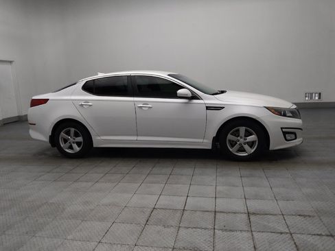 Used 2015 Kia Optima LX FWD image 11