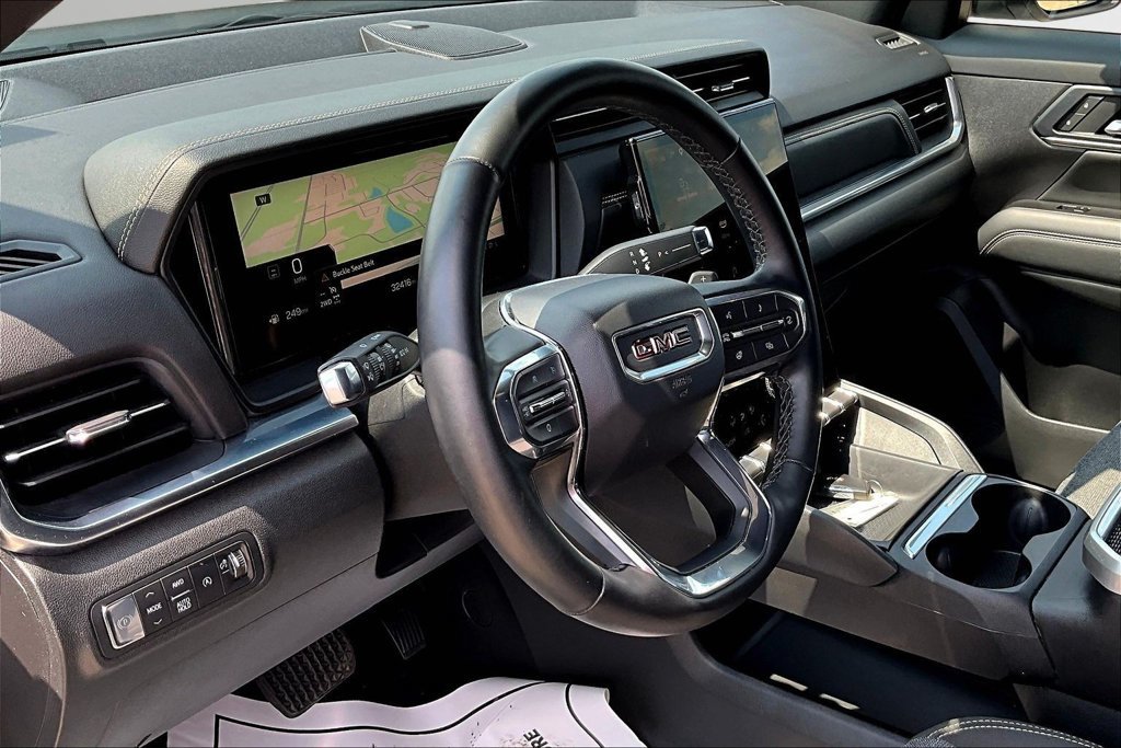 Used 2025 GMC Terrain Elevation AWD/4WD image 19