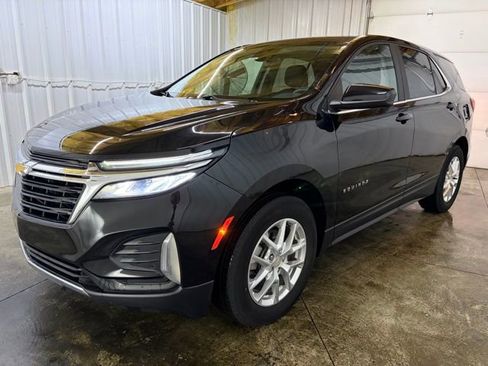 Used 2022 Chevrolet Equinox LT image 3