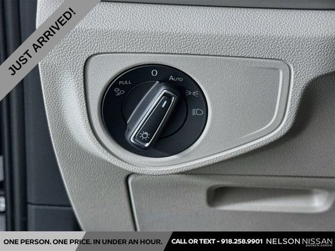 Used 2023 Volkswagen Atlas SE w/ Panoramic Sunroof Package AWD/4WD image 10