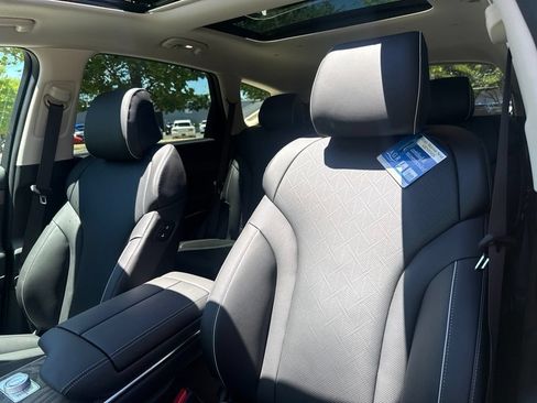 New 2026 Genesis GV80 2.5T Prestige AWD/4WD image 13