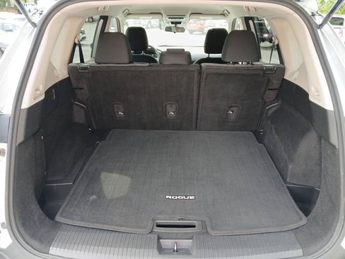 Used 2022 Nissan Rogue SV FWD image 10
