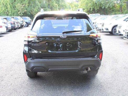 Certified 2025 Subaru Forester Premium image 10