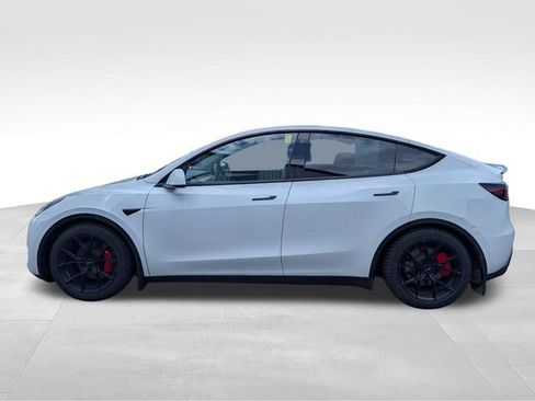 Used 2023 Tesla Model Y Performance AWD/4WD image 4