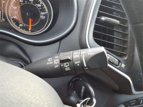 Used 2021 Jeep Cherokee Latitude image 26