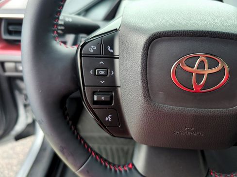 Used 2026 Toyota Prius Plug-In Hybrid image 19